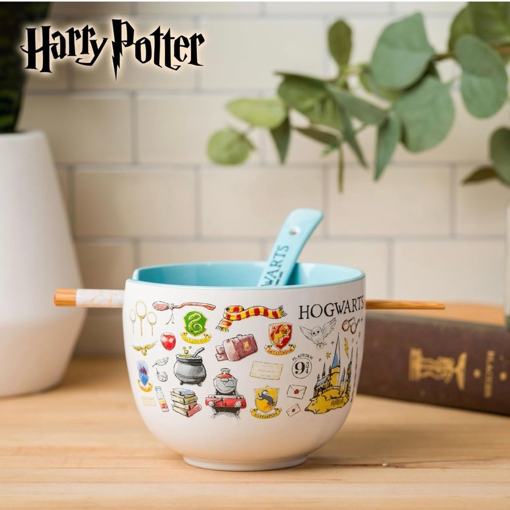 NWT Harry Potter 20oz Ramen Bowl, Spoon & Chopstick Set - Light Blue 🩵🪄 - Picture 6 of 9